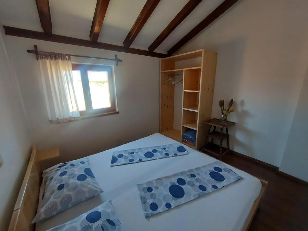 Apartments Bozena Pakostane 0*,