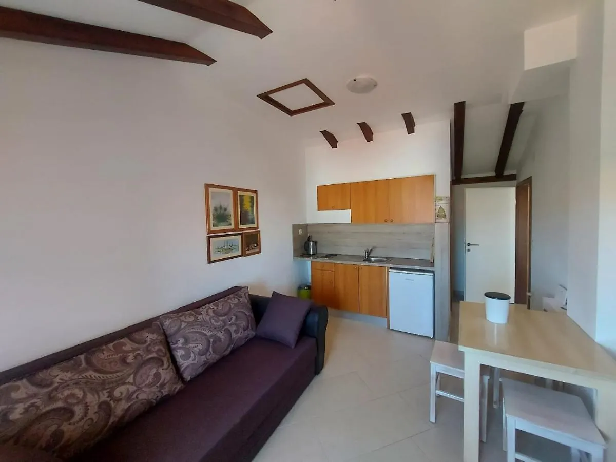 Apartments Bozena Pakostane