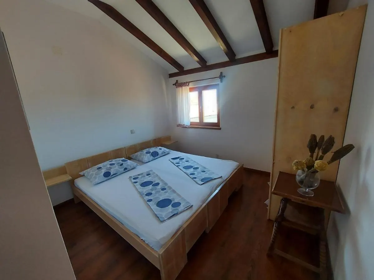 Apartments Bozena Pakostane