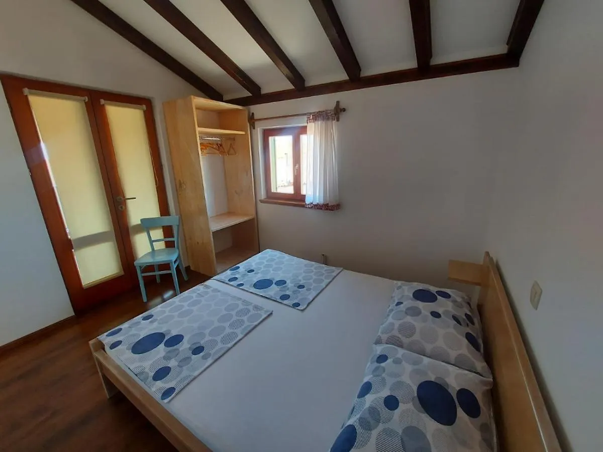 Apartments Bozena Pakostane