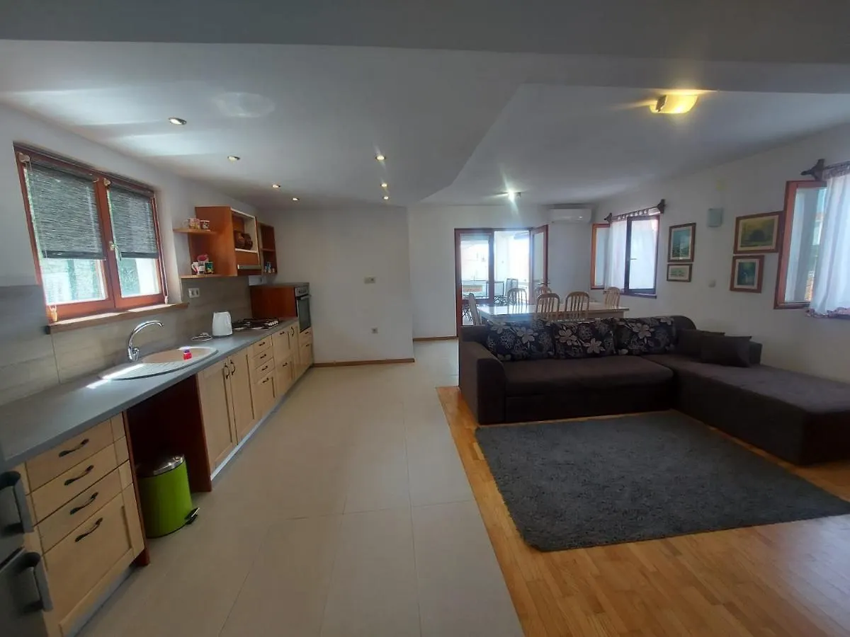 Apartments Bozena Pakostane Croatia
